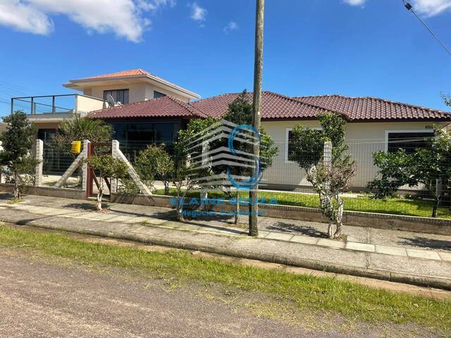 Casa para Venda em Arroio do Sal - 2