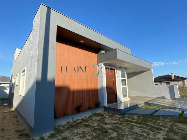 #135 - Casa para Venda em Arroio do Sal - RS