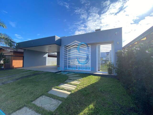 #158 - Casa para Venda em Arroio do Sal - RS