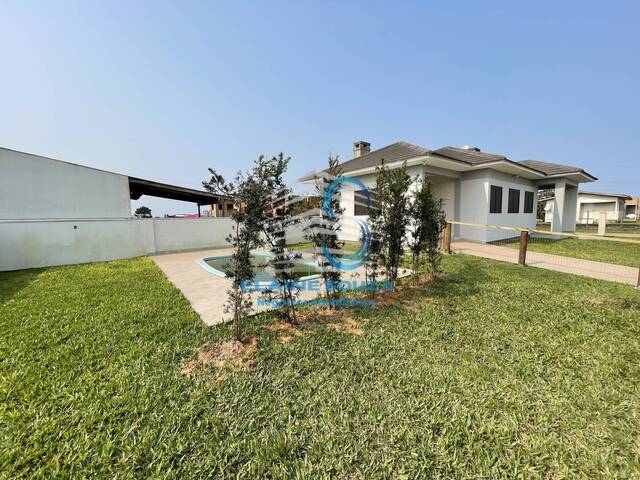 Casa para Venda em Arroio do Sal - 2