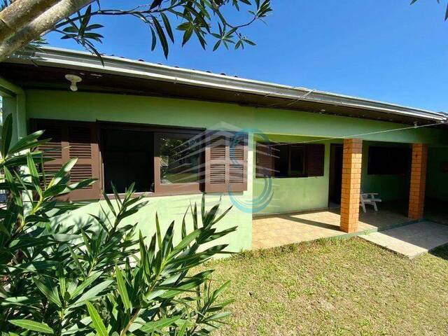 #213 - Casa para Venda em Arroio do Sal - RS