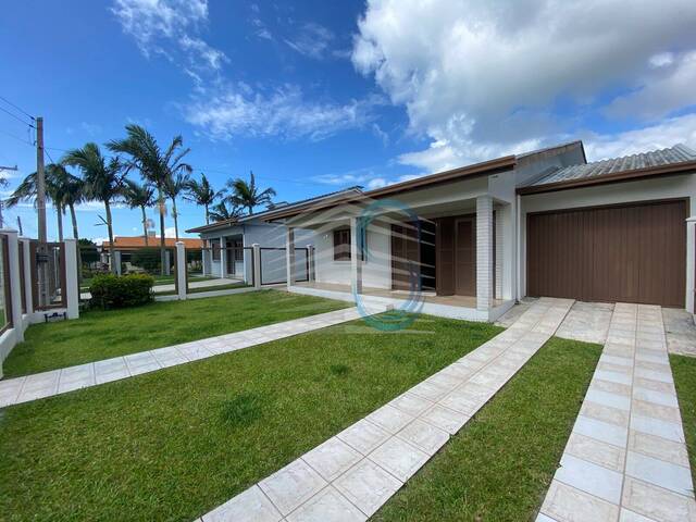 #300 - Casa para Venda em Arroio do Sal - RS