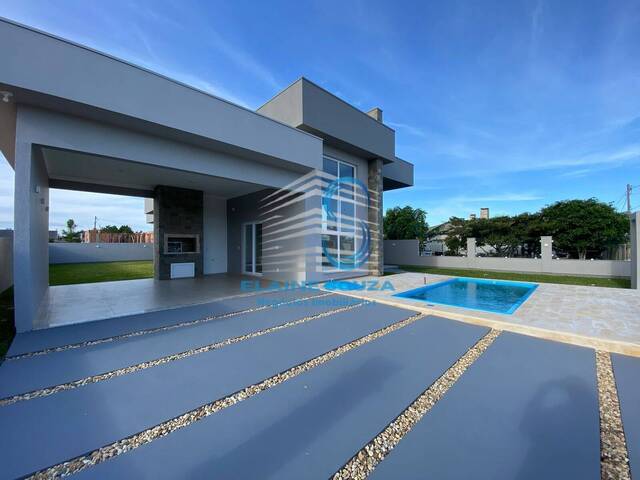 Casa para Venda em Arroio do Sal - 3