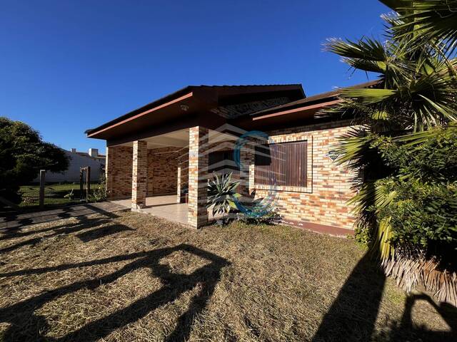 #318 - Casa para Venda em Arroio do Sal - RS