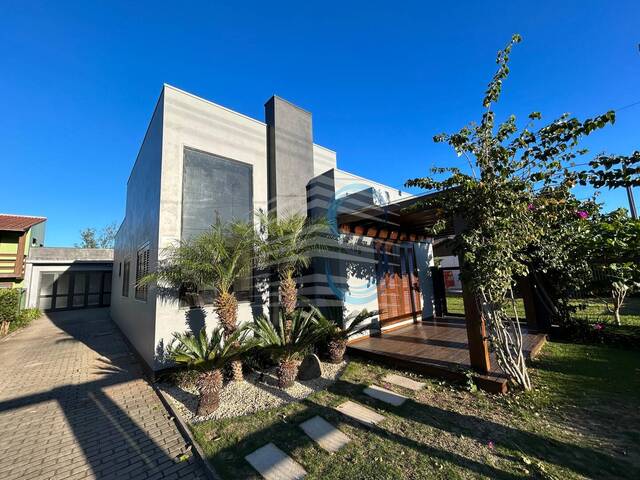 #321 - Casa para Venda em Arroio do Sal - RS