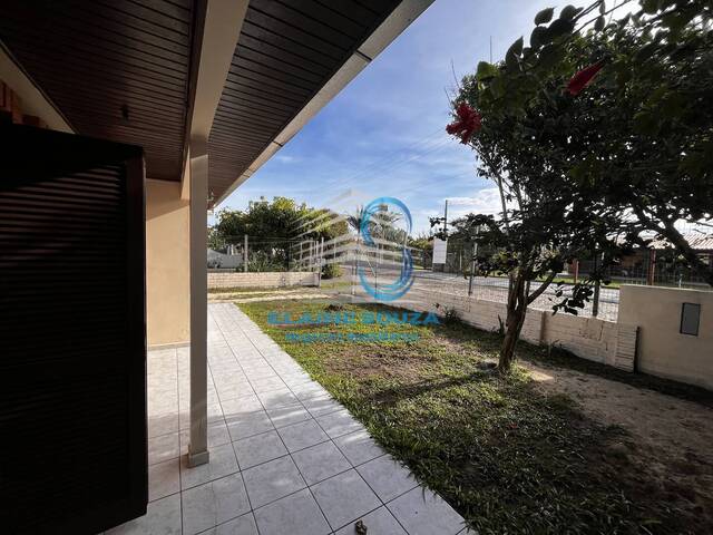 Casa para Venda em Arroio do Sal - 2