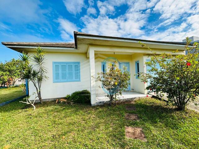 #330 - Casa para Venda em Arroio do Sal - RS