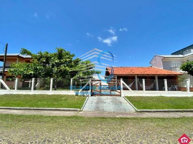 #381 - Casa para Venda em Arroio do Sal - RS