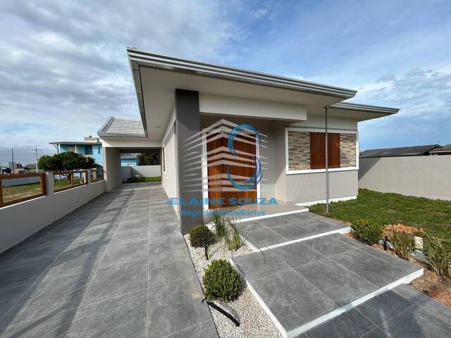 #443 - Casa para Venda em Arroio do Sal - RS