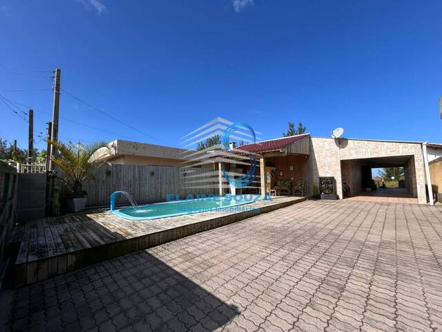 #492 - Casa para Venda em Arroio do Sal - RS