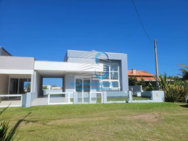 Casa para Venda em Arroio do Sal - 2